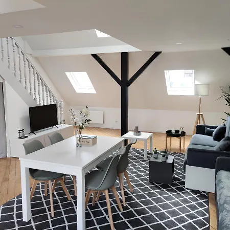 Tres Beau Loft Proche Du Centre De *